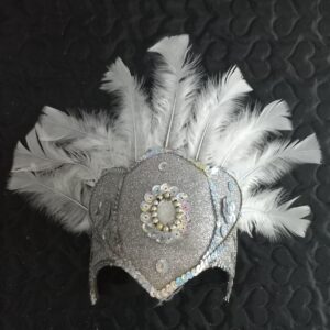 Corona carnaval carioca alta tres corazones