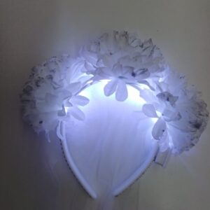 Vincha novia crisantemo luminosa con tul